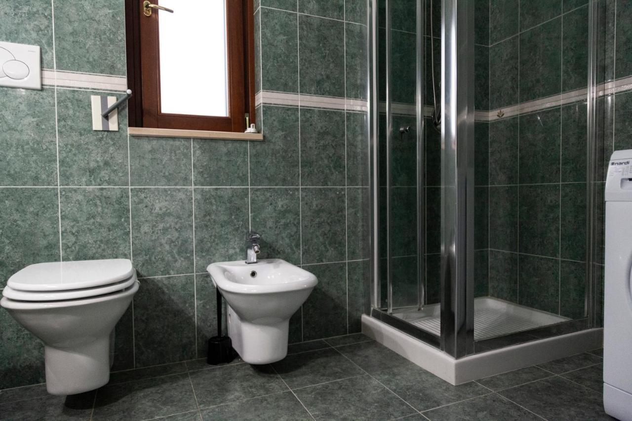 Calefati Holiday Apartment Бари Екстериор снимка