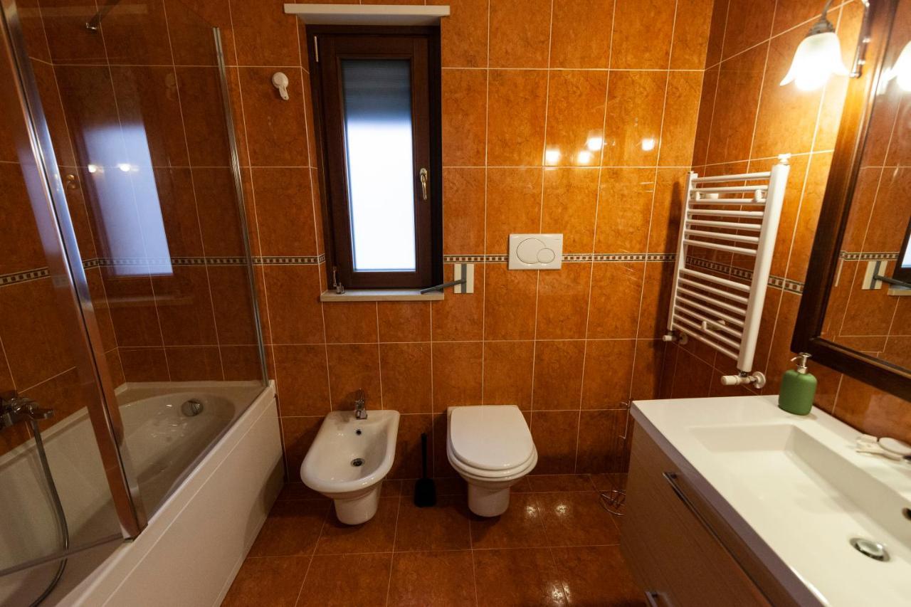 Calefati Holiday Apartment Бари Екстериор снимка
