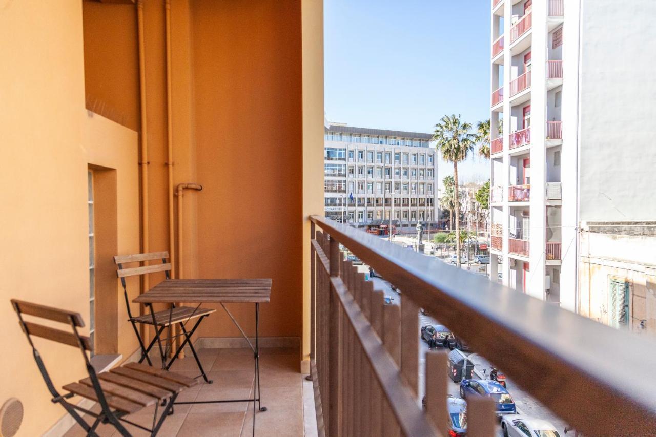 Calefati Holiday Apartment Бари Екстериор снимка